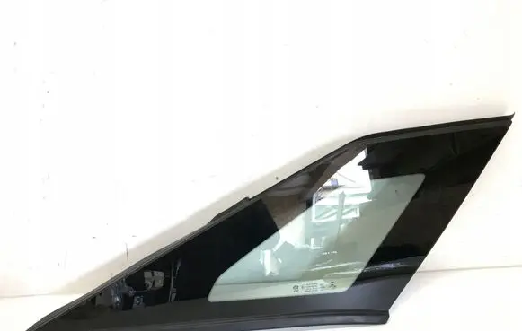 Opel Zafira B Sliding door window/glass 007951