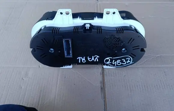 Opel Karl Speedometer (instrument cluster) 42680497