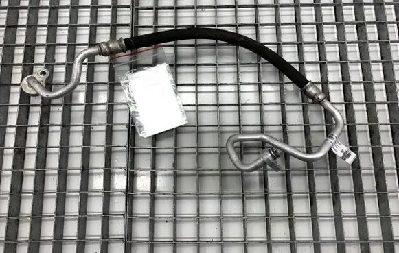 Jaguar E-Pace Air conditioning (A/C) pipe/hose GJ3219N601BB