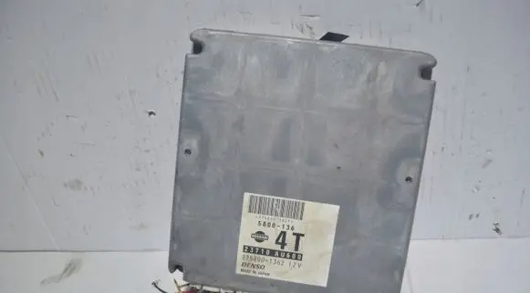Nissan Primera Engine control unit/module 23710AU600
