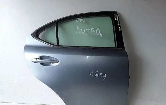 Lexus IS 220D-250-350 Rear door