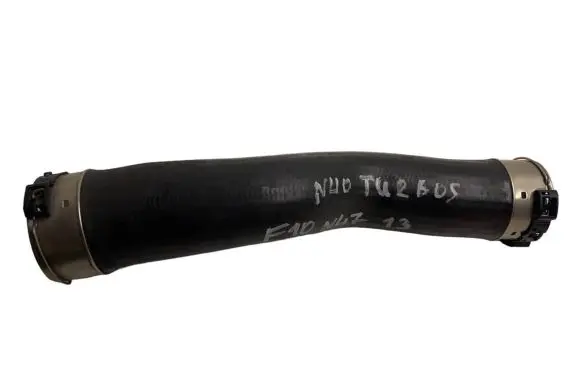 BMW 5 F10 F11 Intercooler hose/pipe