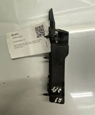 Audi A5 8T 8F Front bumper mounting bracket 8T0807284