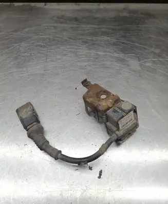 Volkswagen Touareg I Front height sensor lever 7L0907639