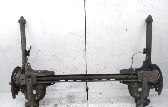 Renault Trafic III (X82) Rear beam 