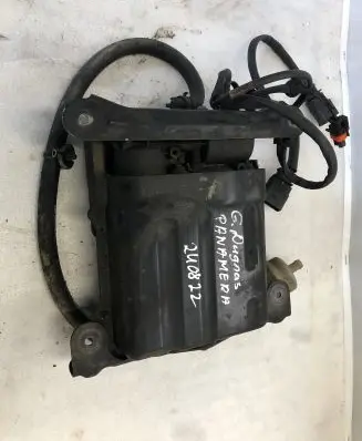 Porsche Panamera (970) Air suspension compressor/pump 970358151