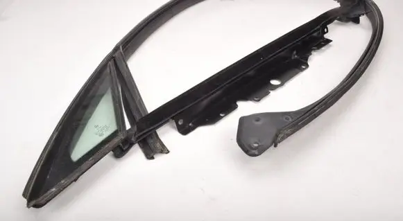 Mercedes-Benz E C207 W207 Front door rubber seal PRAWY