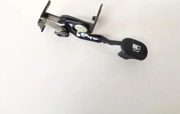 KIA Ceed Fuel tank opening switch 