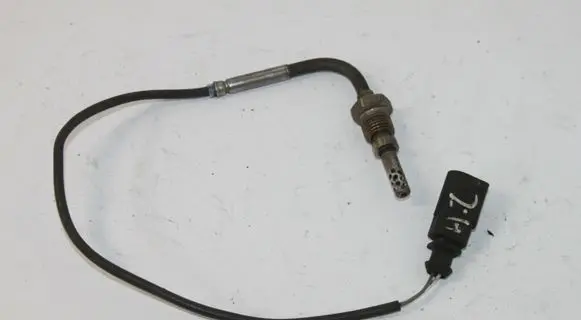 Audi A4 S4 B8 8K Exhaust gas temperature sensor 057906088A