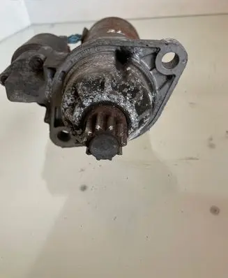 Volkswagen Touran I Starter motor