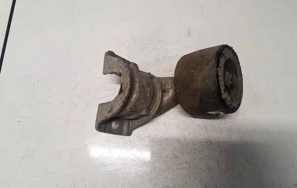 BMW 5 F10 F11 Engine mount bracket 6799246