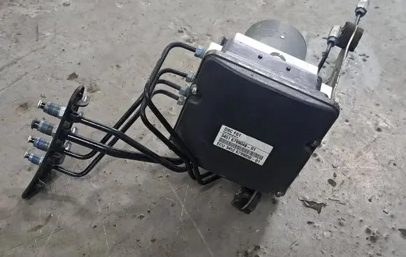 BMW 7 F01 F02 F03 F04 ABS Pump 6799050 6799048