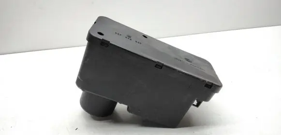 Volkswagen Golf III Central locking vacuum pump 357962257