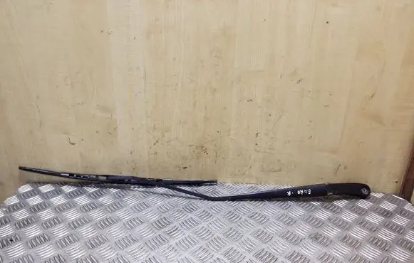 Volkswagen Transporter - Caravelle T5 Front wiper blade arm 7H1955410C