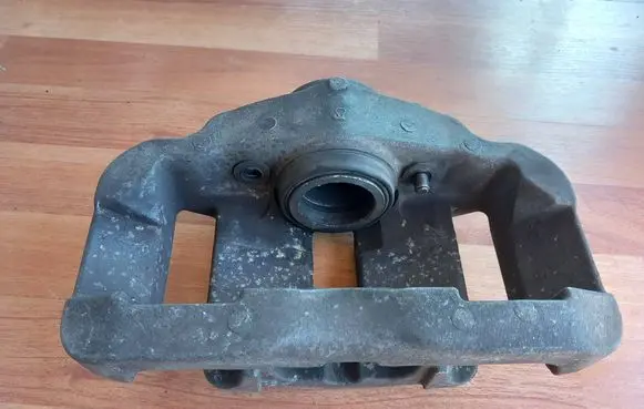 BMW 7 E65 E66 Front brake caliper 34116756304 6756304