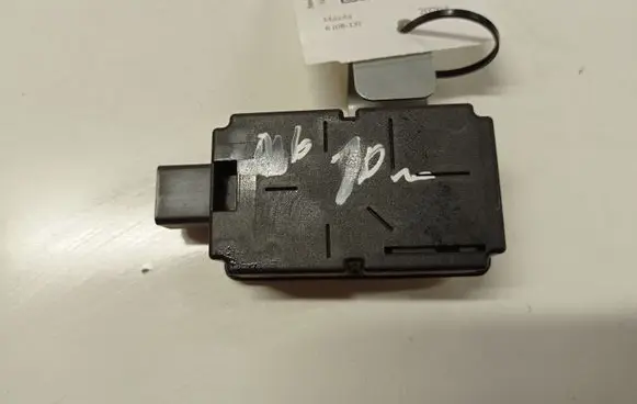 Mazda 6 Keyless (KESSY) go control unit/module DH55675DZ