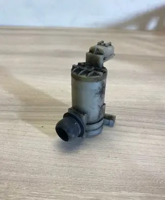 Honda Jazz Windscreen/windshield washer pump 2224658a