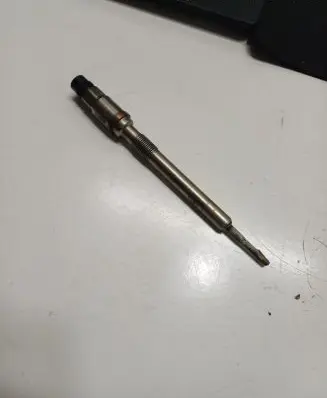 Volkswagen Golf VII Glow plug 03L905061G