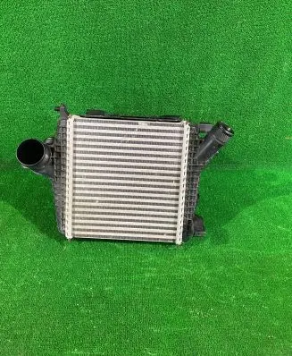 Porsche Cayenne (9Y0 9Y3) Intercooler radiator 4M0145804BR