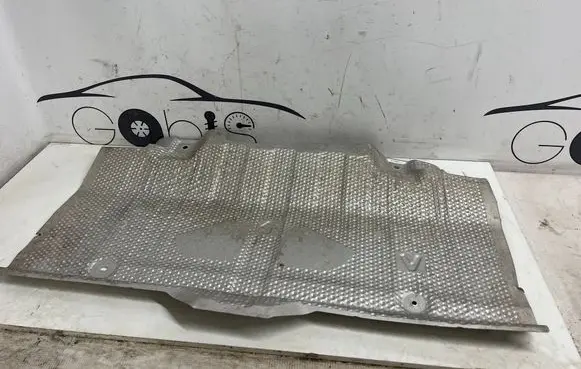 Toyota RAV 4 (XA50) Exhaust heat shield 