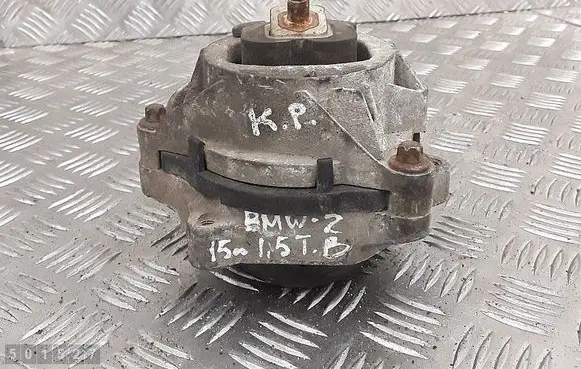 BMW 1 F20 F21 Engine mount bracket 685940702