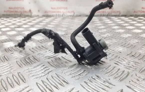 Seat Toledo II (1M) Turbo solenoid valve 1J0906283C