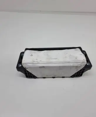 Audi Q2 - Passenger airbag 81a880204d