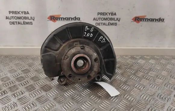 Volkswagen PASSAT B6 Front wheel hub