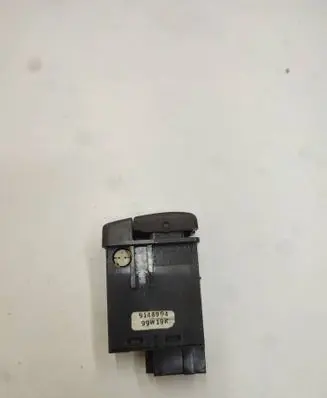 Fog light switch