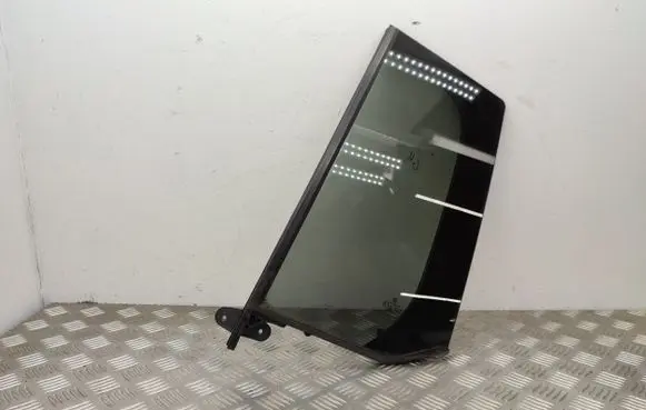 Volkswagen Touran III Rear vent window glass 43R011595 5TA845213