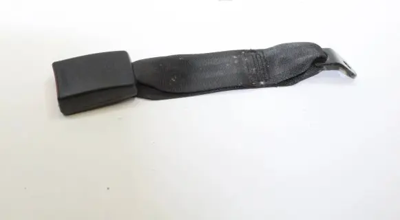Hyundai i40 Middle seatbelt buckle (rear) 