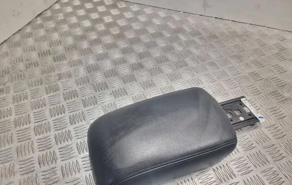 Ford Focus Armrest A1086000
