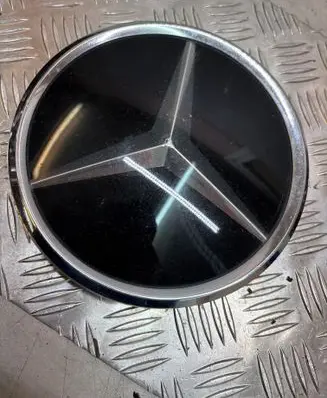 Mercedes-Benz A W176 Manufacturer badge logo/emblem A1648880411