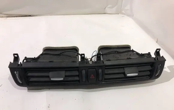 BMW X5 F15 Dash center air vent grill 925264808