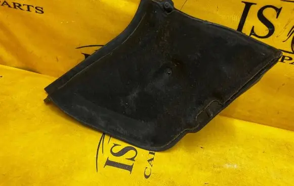 Mercedes-Benz GLS X166 Wiper trim A1666207101