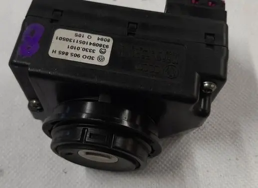 Audi A8 S8 D3 4E Ignition lock 3D0905865H