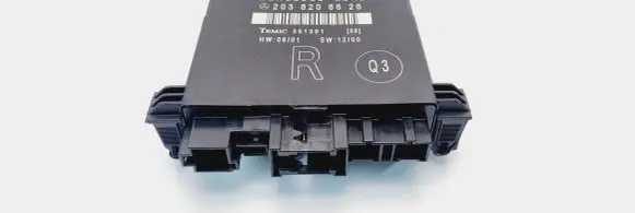Mercedes-Benz C W203 Door control unit/module 2038206626
