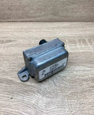Volkswagen Golf V ESP acceleration yaw rate sensor 1K0907655B 10098503204