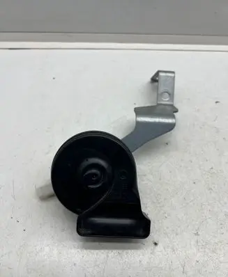 Renault Clio V Horn signal 256101024R 3L27112023 0533L27