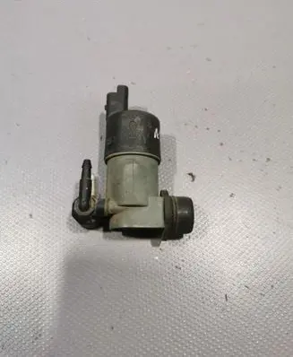 Nissan Qashqai Windscreen/windshield washer pump 9641553880