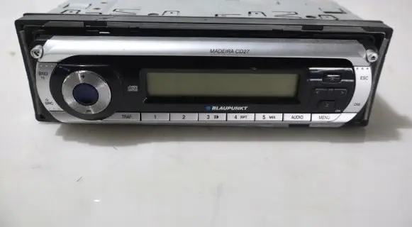 Citroen C4 I Radio/GPS head unit trim 7647492310