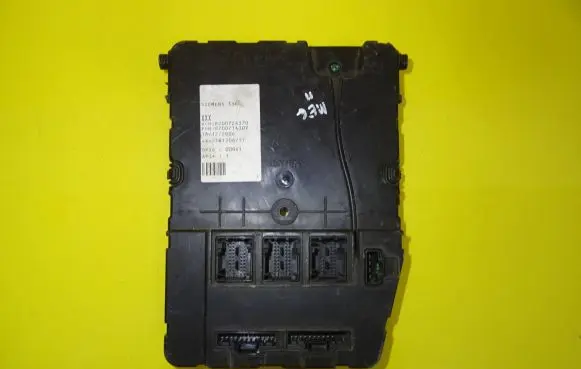 Renault Megane II BSM Control unit 8200724370 8200714307