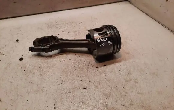 Volkswagen Sharan Piston with connecting rod 045C