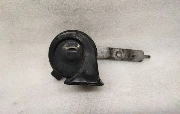 BMW X5 E70 Horn signal 7288096