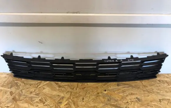 Skoda Superb B6 (3T) Front bumper lower grill 3T0853677