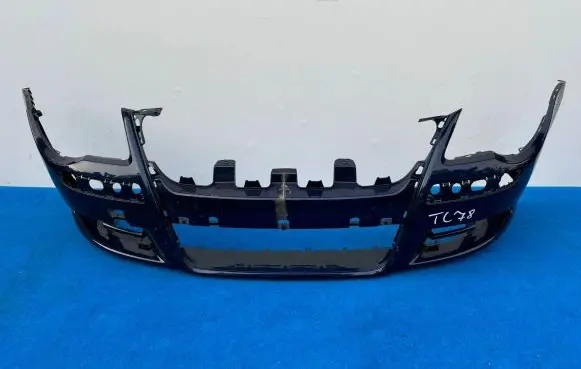 Volkswagen Eos Front bumper 1Q0807217