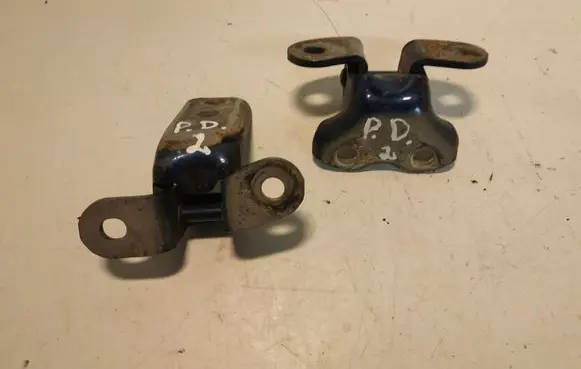 Toyota Corolla Verso AR10 Front door hinge set 