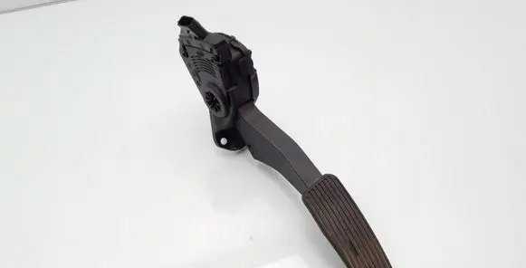 Lancia Voyager Accelerator throttle pedal 05281225AA 6PV9339030