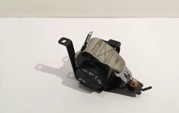 Hyundai Sonata Rear seatbelt