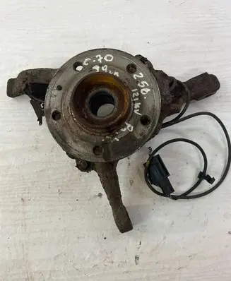Volvo C70 Front wheel hub